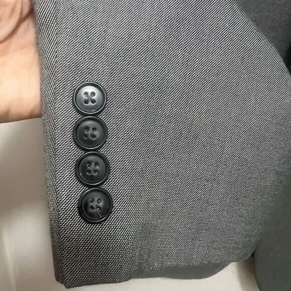 Calvin Klein Men’s Gray 2-Button Blazer Sz 43 Regular Fit Lined Tailored Jacket - Picture 8 of 11